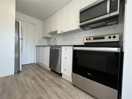 139 Christopher Drive, 205 Champlain Blvd, 215 Champlain Blvd | 139 Christopher Drive, Cambridge