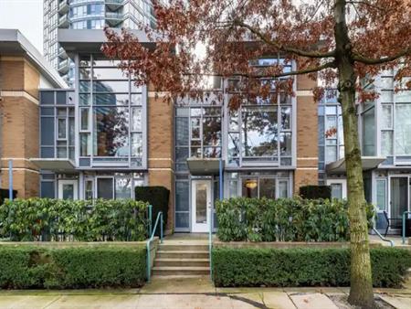 Quaywest | 1033 Marinaside Crescent, Vancouver