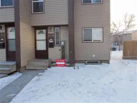 NEWLY RENOVATED TOWNHOUSE | 1259 Hooke Road Northwest, Edmonton