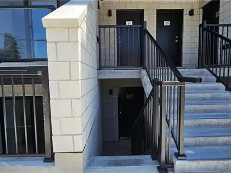 410 NORTHFIELD Drive W Unit# C13 | 410 NORTHFIELD Drive W Unit# C13, Waterloo