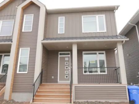 BRAND NEW NEVER BEEN LIVED IN SPACIOUS 3 BED/2.5 BATH DBL GARAGE | 19842 45 Street Southeast, Calgary
