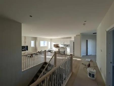 New Construction in Highly Desireable Sub Division | 629 Greene Close, Drumheller