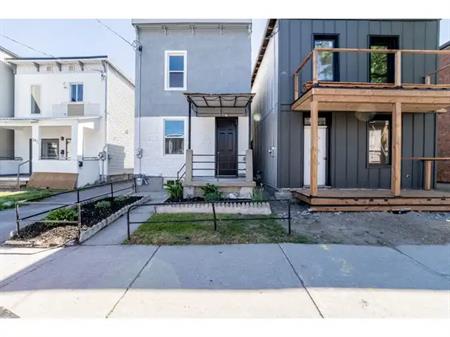 185 Rochester #1: 3 Bedroom Home (Centretown, Ottawa) | 185 Rochester Street, Ottawa