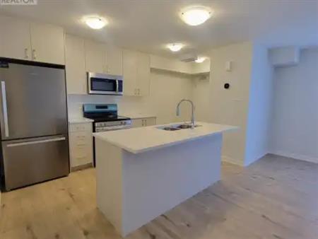 807 ARCADIAN PRIVATE | 807 ARCADIAN PRIVATE, Ottawa