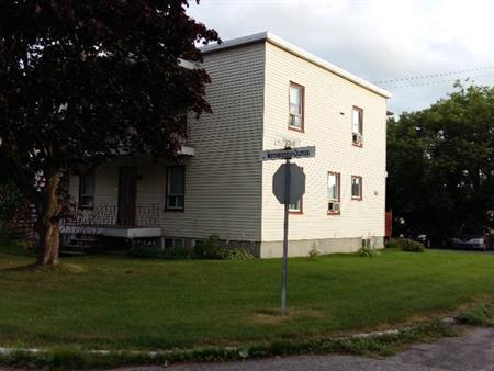 Appartement trois et demi à Loretteville