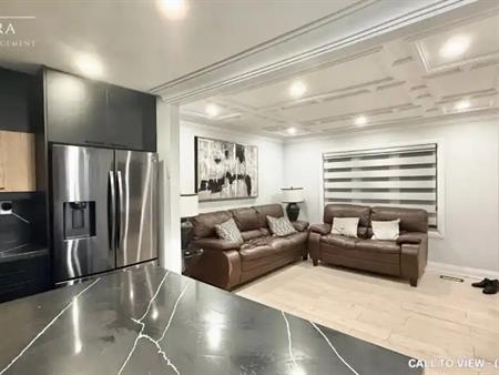 1-32 Dromore Crescent, North York, Ontario M2R 2H5 | 32 Dromore Crescent, Toronto