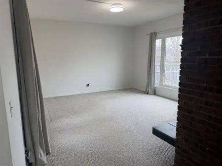 Cozy 3 bed 2 bath main floor located in Marlborough | Calgary