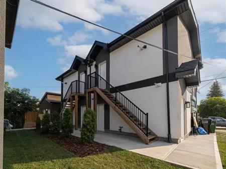 Modern Garage Suite for Rent | G1 - 15122 93 Avenue Northwest, Edmonton