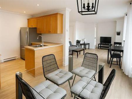 2 CH. RÉNOVÉ ET TOUT INCLUS