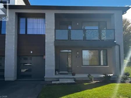 350 RIVER Road Unit# 21 | 350 RIVER Road Unit# 21, Cambridge