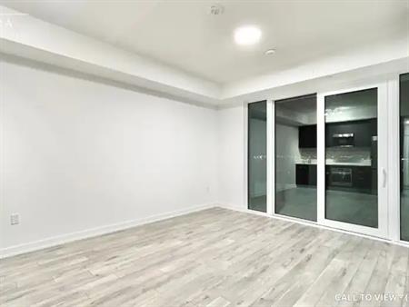 401-15 Skyridge Dr, Brampton, Ontario L6P 4S3 | 15 Skyridge Drive, Brampton