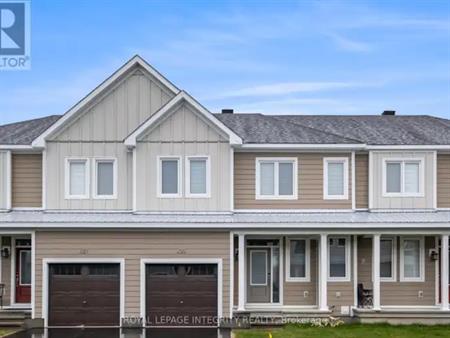 623 ALOPEX ROW | 623 ALOPEX ROW, Ottawa