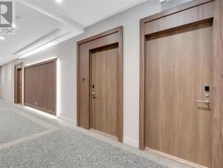 911 - 8188 YONGE STREET | 911 - 8188 YONGE STREET, Vaughan