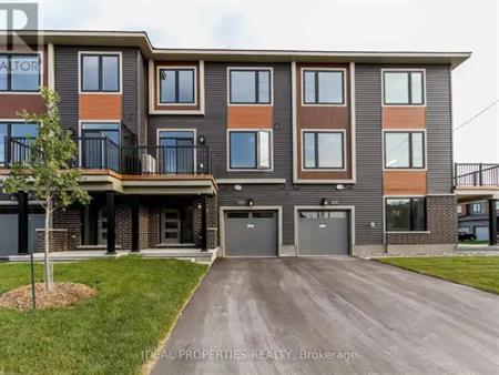 702 DONERAILE WALK | 702 DONERAILE WALK, Ottawa