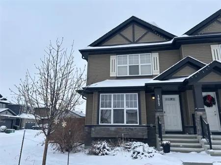 (PN 1201) FREE RENT Clean 2 Story Duplex in Walker Summit! | 1057 Watt Promenade SW, Edmonton
