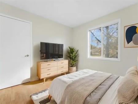 170, 174-178 Grove Street East | 170 Grove Street East, Barrie