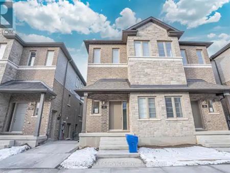 32 - 205 WEST OAK TRAIL | 32 - 205 WEST OAK TRAIL, Kitchener