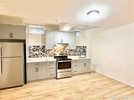 2-1153 Stag Holw, Oakville, Ontario L6M 5M4 | 1153 Stag Hollow, Oakville