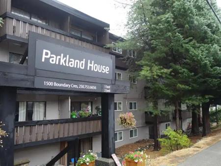 Parkland House | 1500 Boundary Crescent, Nanaimo