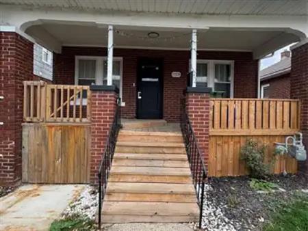 1159 HIGHLAND Unit# UPPER | 1159 HIGHLAND Unit# UPPER, Windsor