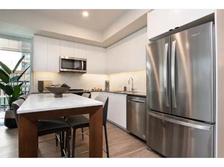 2475 Hurontario Street | 2475 Hurontario Street, Mississauga