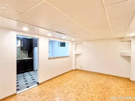 2-29 Jasmine Rd, North York, Ontario M9M 2P8 | 29 Jasmine Road, Toronto