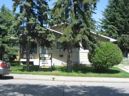 Near UofC utilities included | Calgary