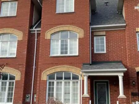 74 BASSETT AVENUE | 74 BASSETT AVENUE, Richmond Hill