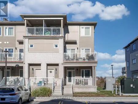 733 CHROMITE PRIVATE | 733 CHROMITE PRIVATE, Ottawa