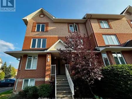 24 BONFIELD PRIVATE | 24 BONFIELD PRIVATE, Ottawa