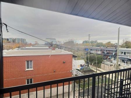 1 CH - 1 SDB - Montréal - $1,325 /mo