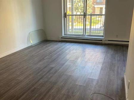 2 CH - 1 SDB - Gatineau - $1,695 /mo