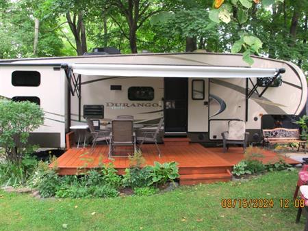 Roulotte et terrain à vendre au camping La Tasserie, Saint-Michel-de-Bellechasse