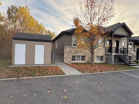 Appartement 4 1/2, Saint-hyacinthe (Douville)