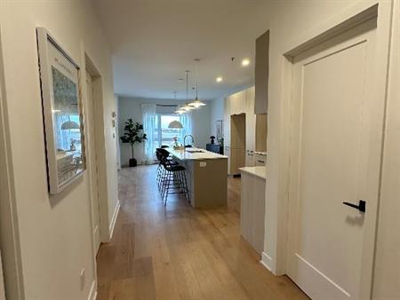 Grand 4-1/2 plus bureau situé à Mirabel