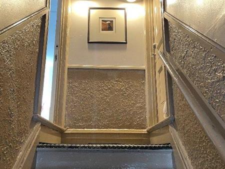 Espace de Vie lumineux et propre près de tout