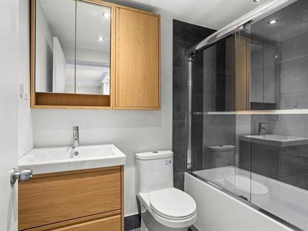 3 1/2 Meublé – Berri-UQAM – Internet Inclus – Bail Flexible