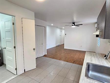 Appartement de 2 chambres et 1 salle de bain idéal pour 2 personnes