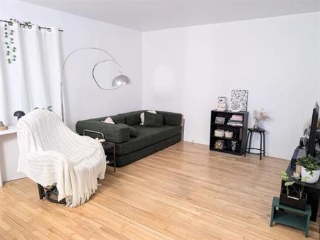1 CH - 1 SDB - Montréal - $1,192 /mo