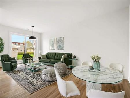 2 CH - 1 SDB - Saint-Hyacinthe - $1,450 /mo