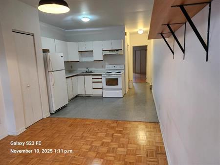 Plateau Mile-End 3 1/2 Montreal