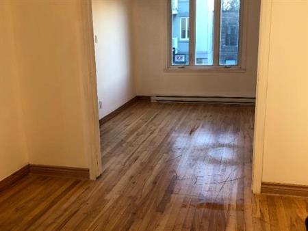 Grand 41/2, métro Jarry, 1700$/mois