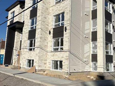 5 ½ Spacieux – Immeuble Tranquille