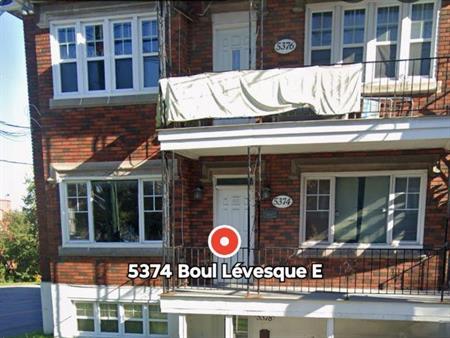 7 et demi à St-vincent-de-paul