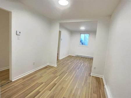 2 CH - 1 SDB - Montréal - $1,445 /mo