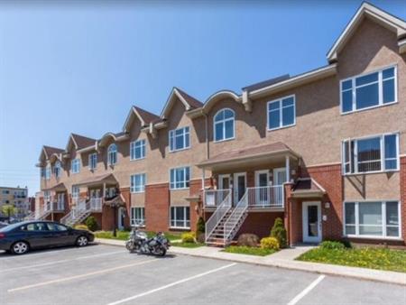 Laval_secteur Pont-Viau_Grand 4 1/2