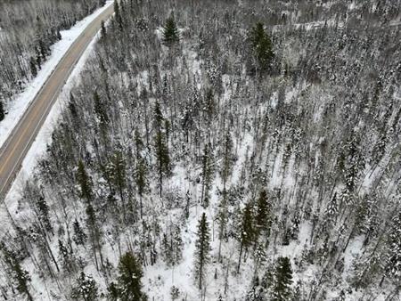 2 Terrains à Vendre à Petit-Saguenay