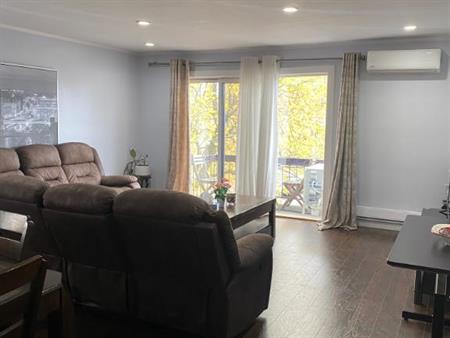 4 1/2 IMMEDIATE - 2E ETAGE - LASALLE