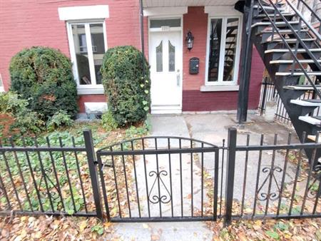 5 1/2 - Montréal - 2 100 $/mois