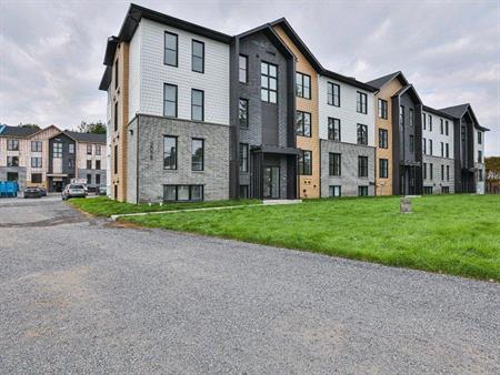 Superbe appartement 51/2 neuf à louer